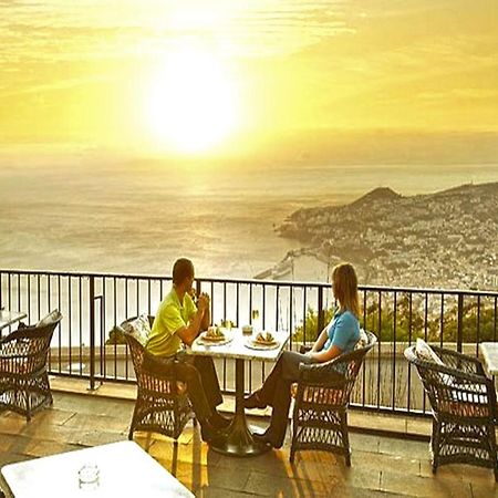 Luxury One Bedroom Palheiro Village By Hr Madeira ฟุงชาล ภายนอก รูปภาพ