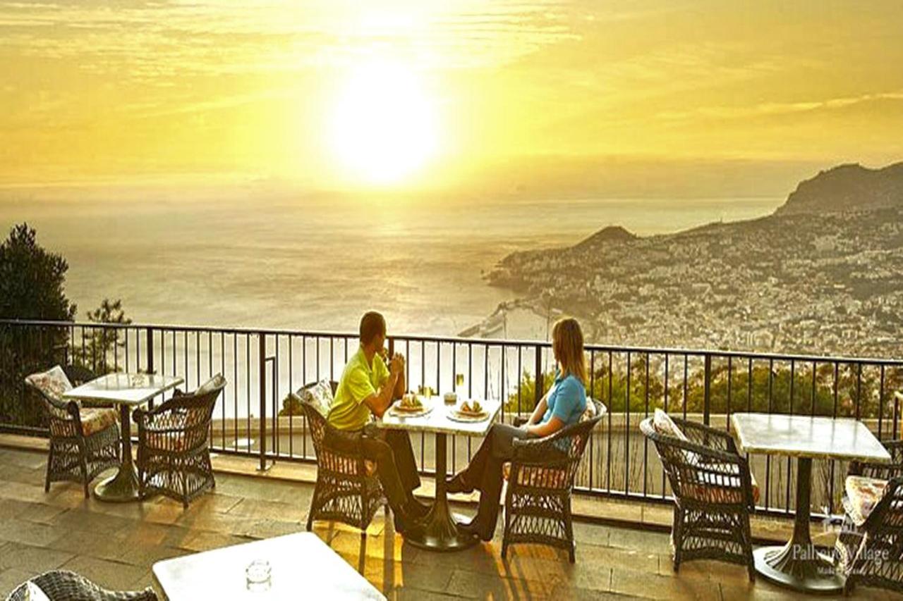 Luxury One Bedroom Palheiro Village By Hr Madeira ฟุงชาล ภายนอก รูปภาพ