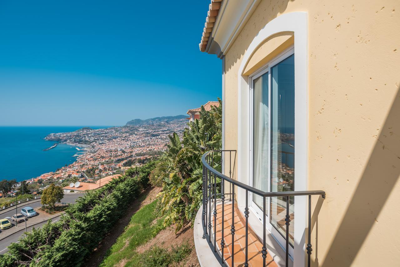 Luxury One Bedroom Palheiro Village By Hr Madeira ฟุงชาล ภายนอก รูปภาพ