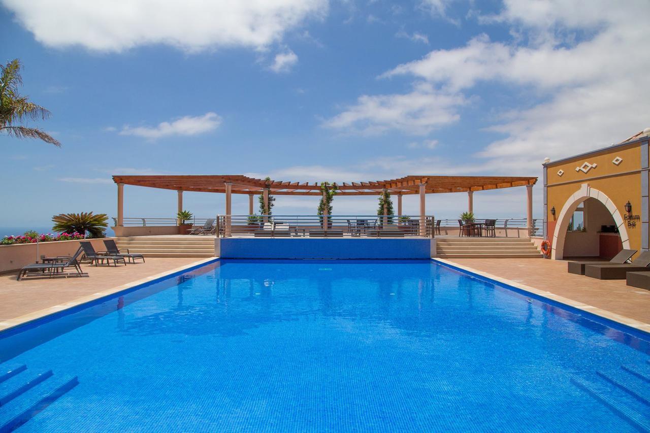 Luxury One Bedroom Palheiro Village By Hr Madeira ฟุงชาล ภายนอก รูปภาพ